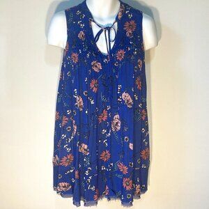 159-MA  SZ S Blue floral sleeveless pull over dress with smocked detailing
